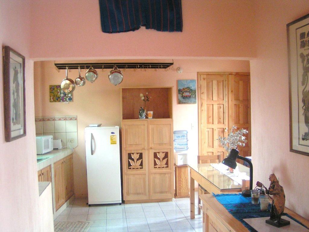Posada Los Encuentros Panajachel Zimmer foto