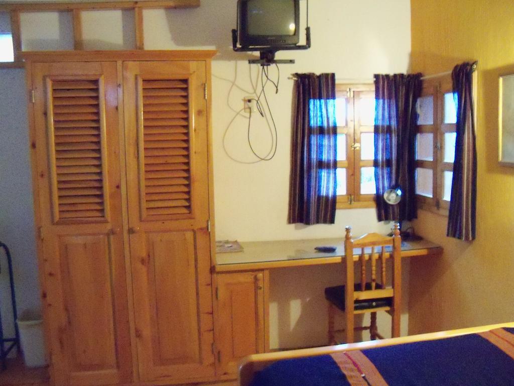 Posada Los Encuentros Panajachel Zimmer foto