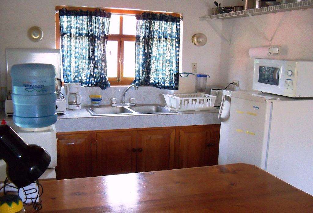 Posada Los Encuentros Panajachel Zimmer foto