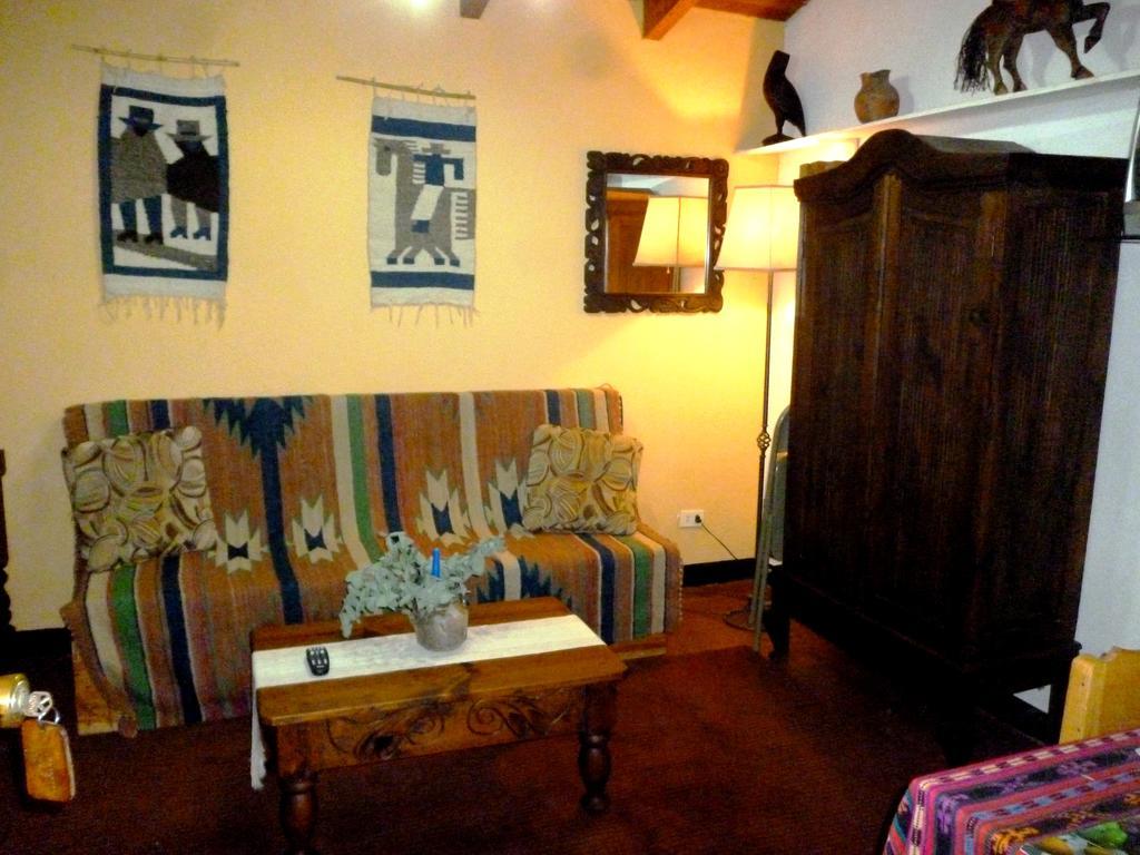 Posada Los Encuentros Panajachel Exterior foto