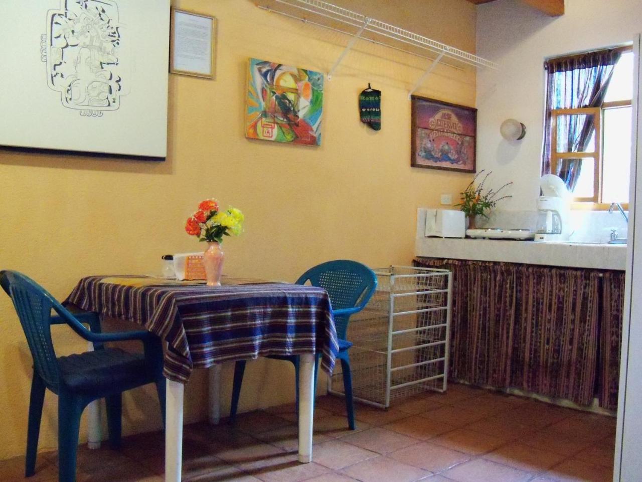 Posada Los Encuentros Panajachel Exterior foto